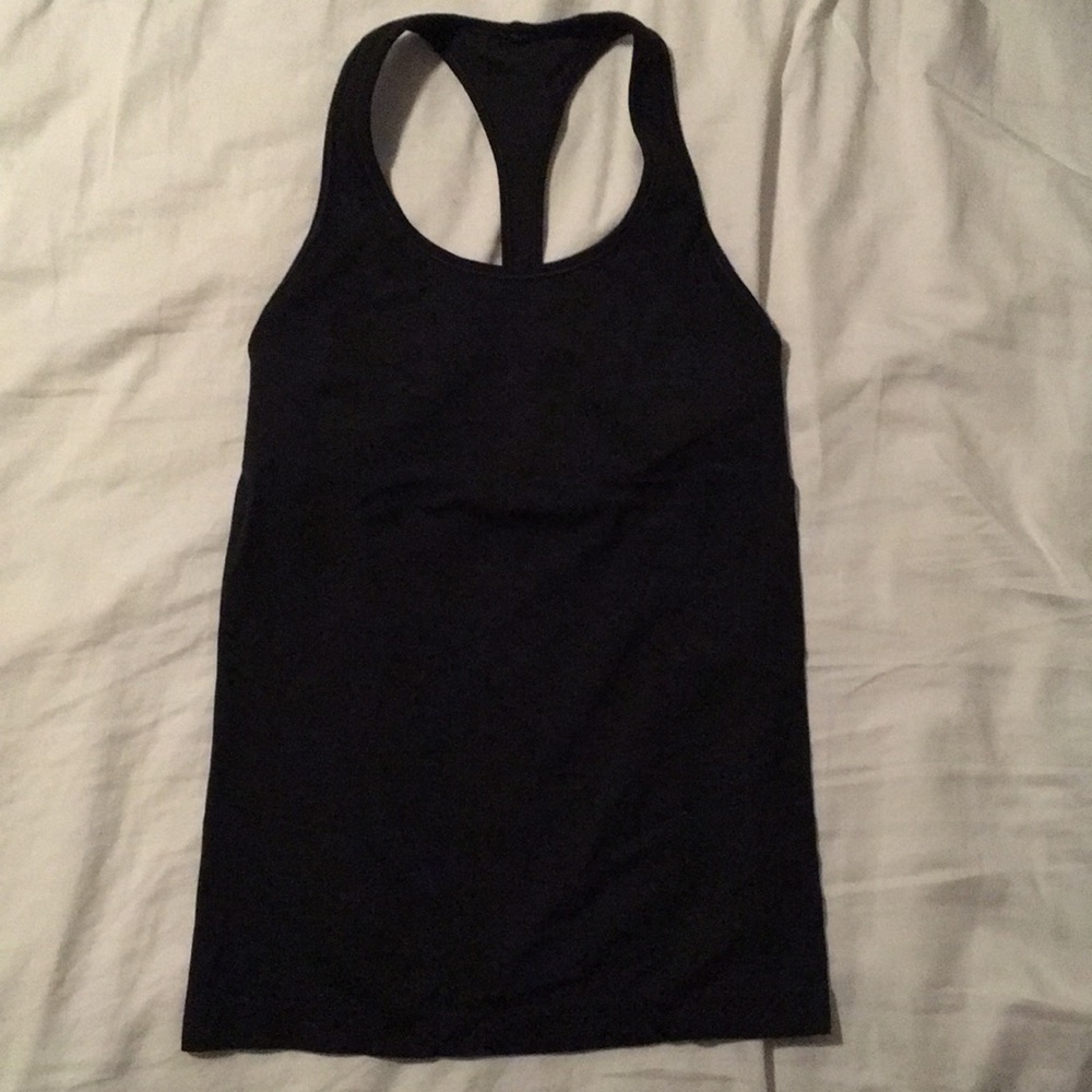 Black lululemon Tank w Built in Bra Dry Fit/Mesh